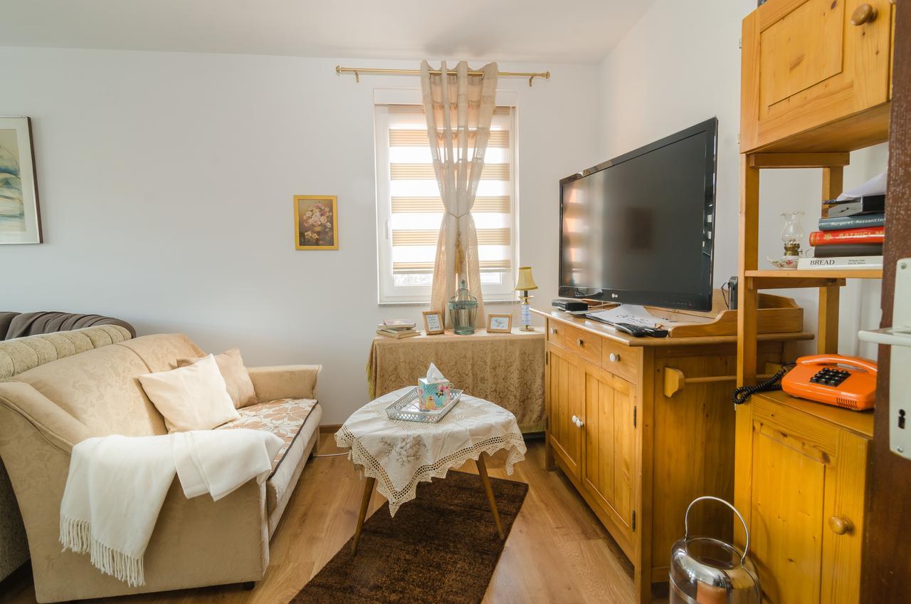 Apartment 10 Visoko Bagian luar foto